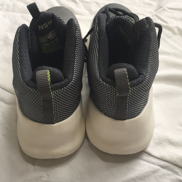 Nike Hyperfresh Basketball Shoes - Picture 3 of 5